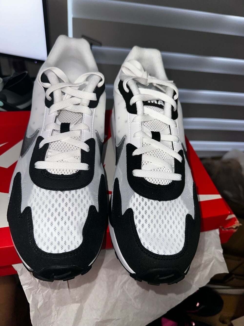 Nike Air Max Solo White Black Pure Platinum Sneakers